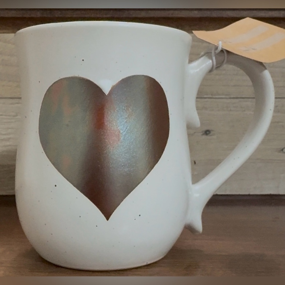 Super Cute Potter's Corner BRONZE  HEART  Base Cream Speckled Ceramic Mug